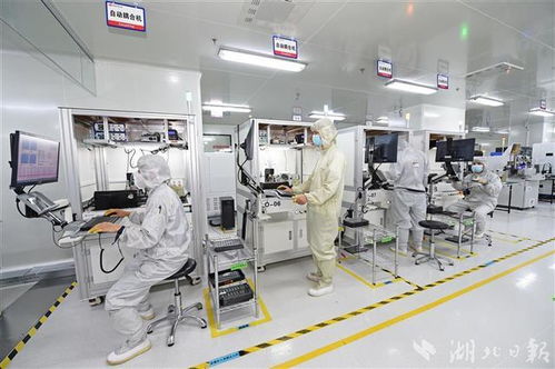 華工科技全力突破“卡脖子”技術(shù)，加速進軍教育科技高端領(lǐng)域